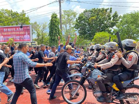 Polresta Banda Aceh Gelar Simulasi Pengamanan Pemilu 2024 Pos Aceh