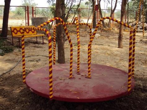 Mild Steel Revolving Merry Go Round For Playground Color Multi