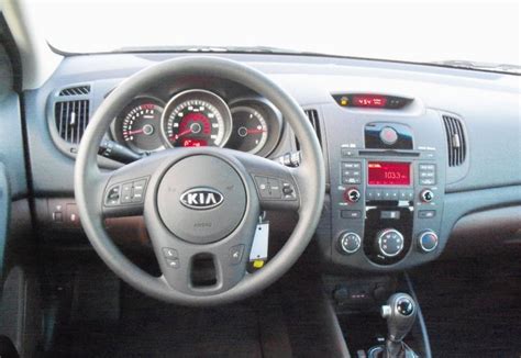 Car Collections Magazine: KIA Sedan Interior-Best Expensive Interior ...