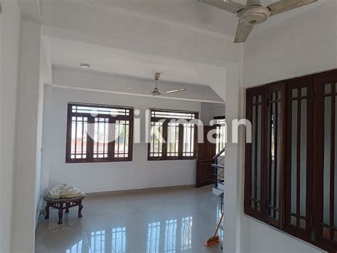 Dehiwala First Floor House For Rent Ikman