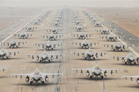 File:F-16 Kunsan AB Elephant Walk.jpg - Wikipedia