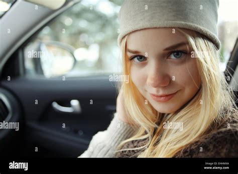 Schöne junge blonde teen Stockfoto Bild Alamy