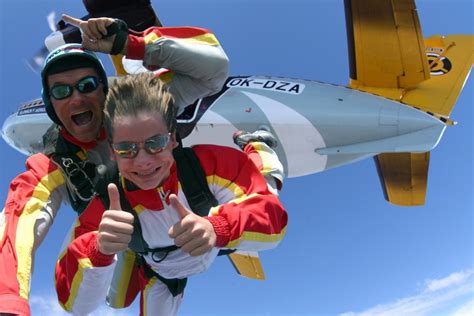 Fotogalerie Skydiving Tandemov Seskoky Se Skysport Team Kunovice