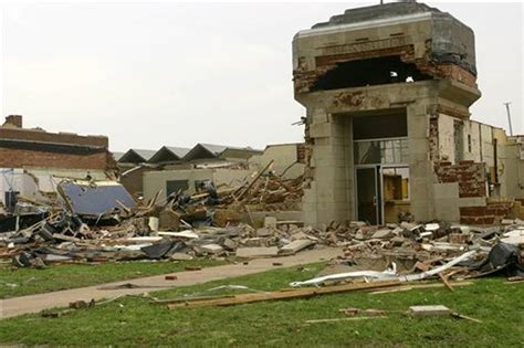 Greensburg Tornado Photo Pictures Cbs News