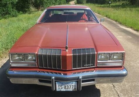 1977 Oldsmobile Cutlass Supreme 1 Barn Finds