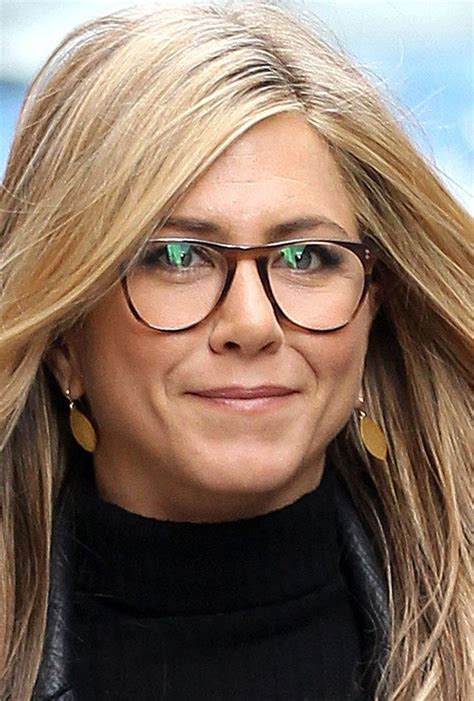 Jennifer Aniston | Jennifer aniston pictures, Jennifer aniston glasses ...