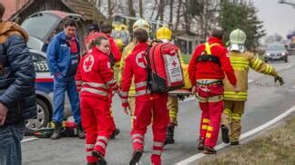 Salzburg Drei Verletzte Bei Schwerem Verkehrsunfall In Seeham Sn At