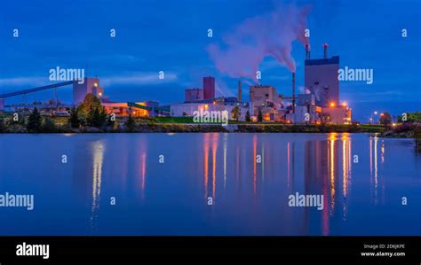 Pulp And Paper Mill Hi Res Stock Photography And Images Alamy