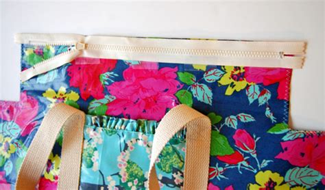 How To Make A Ruffle Duffle Bag Weallsew