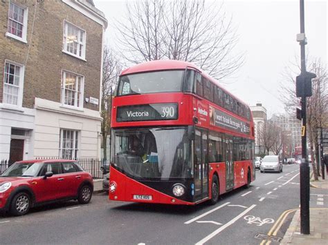 LT105 Metroline Metroline LT105 On Route 390 In Wharfdale Flickr