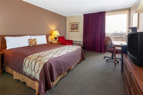 Travelodge by Wyndham Cleveland Airport | Brook Park, OH Hotels