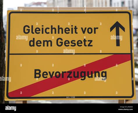 Gleichheit Vor Dem Gesetz Hi Res Stock Photography And Images Alamy