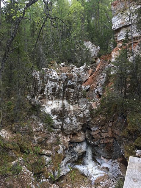 Водопад Святого ручья — обзор