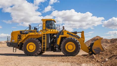 LOADER: Komatsu America introduces new WA9000-8 wheel loader - Canadian ...