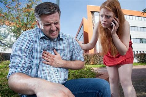 Инфаркт: причины, симптомы и первая помощь | MedAboutMe