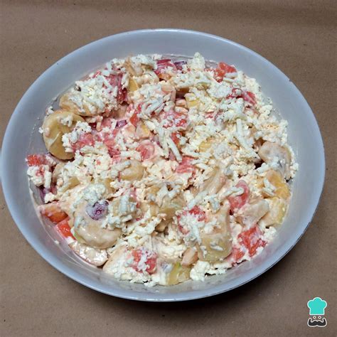 Ensalada de frutas con queso Fácil