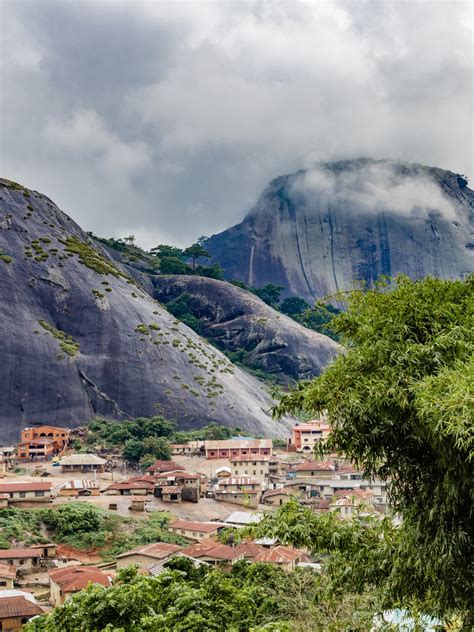 How Airports Fuel Climate Change in Nigeria | Rainforest Journalism Fund