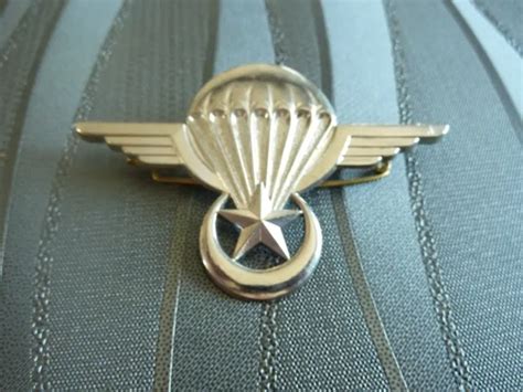 INSIGNE MILITAIRE BREVET Parachutiste Mauritanie Tbe EUR 7 90 PicClick FR