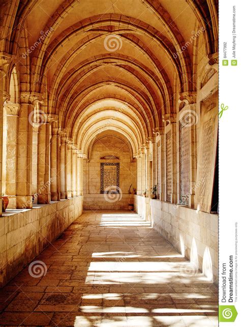 Colunata Na Igreja De Pater Noster Foto De Stock Imagem De Igreja