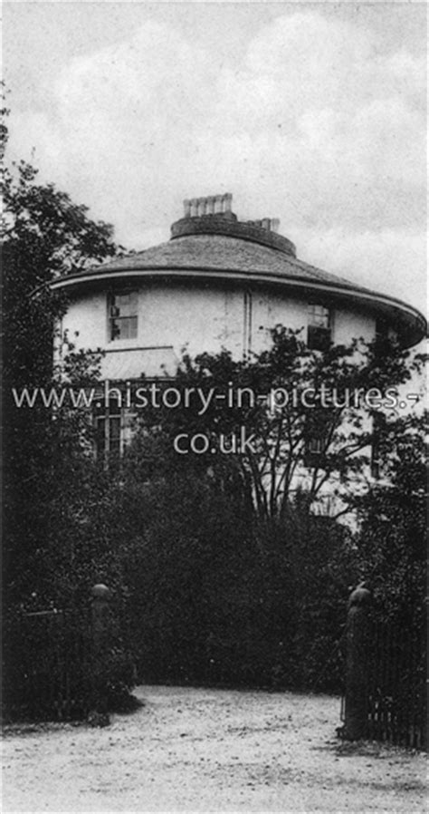 Street Scenes Great Britain England Essex Havering Atte Bower The Round House