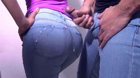 Quick Cum On Curvy Ass In Jeans