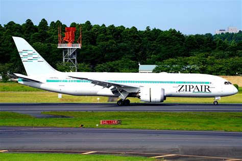 ジップエア Boeing 787 8 Dreamliner JA822J 成田国際空港 航空フォト by SFJ capさん 撮影2022