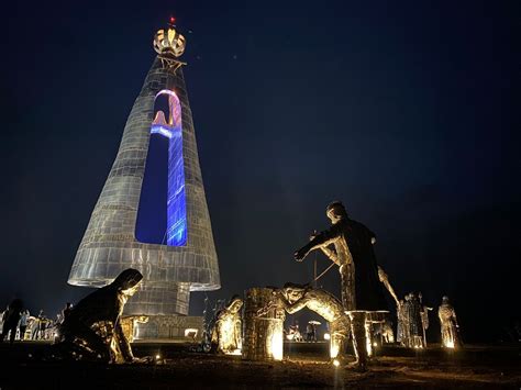 Estátua de 50 metros de Nossa Senhora é inaugurada em Aparecida Foto