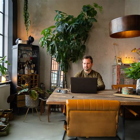 Our work | Ennatuurlijk Explains | Truman Amsterdam