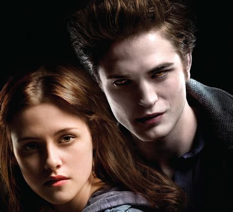 Twilight 2008 Robert Pattinson Kristen Stewart Poster Vampire