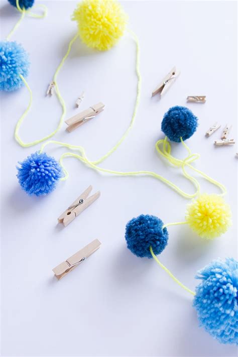 Diy Pom Pom Garland Alice And Lois