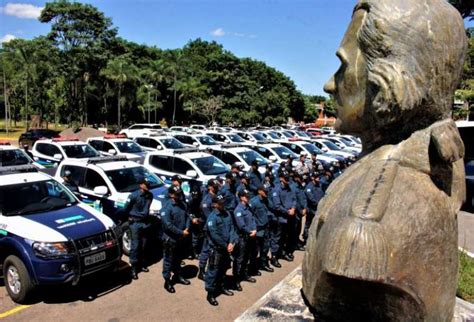 Decreto barra aglomerações no carnaval e estende toque de recolher em