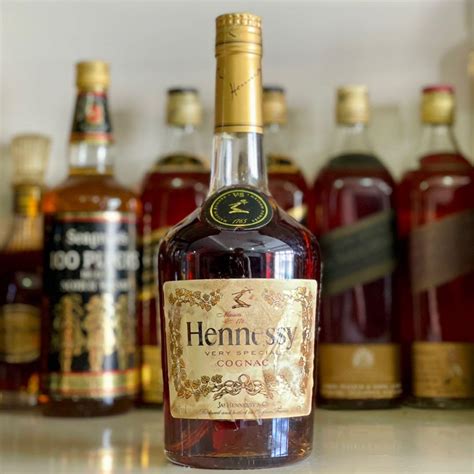 Hennessy VS Cognac Vintage Bottle No Box 700ml Food Drinks