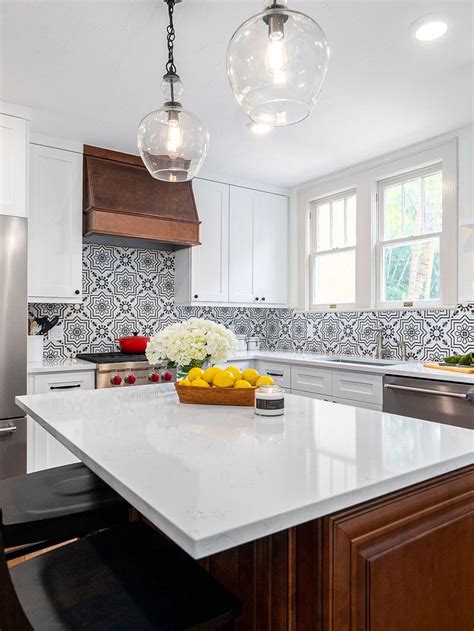 30 Spanish Tile Backsplash UNIQUE VIBRANT Tile Designs