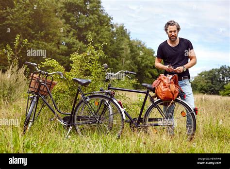 Adult Male Cyclist Hi Res Stock Photography And Images Alamy