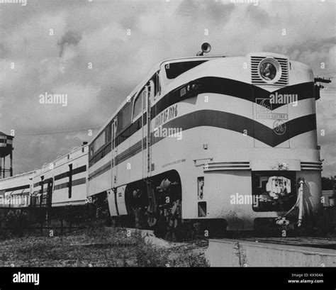 1950 train hi-res stock photography and images - Alamy