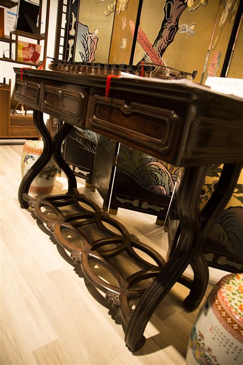 Understanding the world through currency | macaomagazine.net