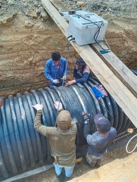 HDPE SPIRAL PIPE UNTUK GORONG GORONG JEMBATAN DI PERKEBUNAN KELAPA