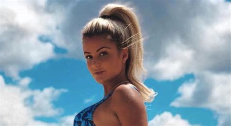 Australian Bikini Model Has Been Praised For Sharing