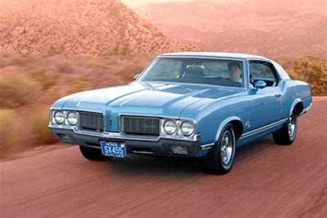 1970 Oldsmobile Cutlass Supreme Catalog And Classic Car Guide Ratings And Features Metro