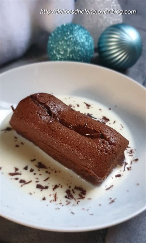 MOELLEUX AU CHOCOLAT ET SON COEUR COULANT A LA CREME DE MARRONS Les