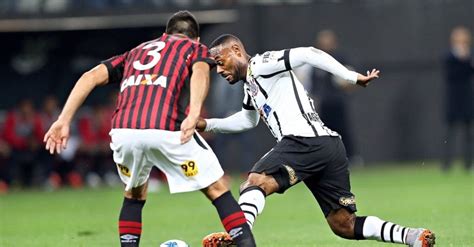 Série A Corinthians x Atlético PR Futebol UOL Esporte