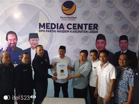 Kembalikan Formulir Berkas Persyaratan Balonbup Ke Nasdem Osep