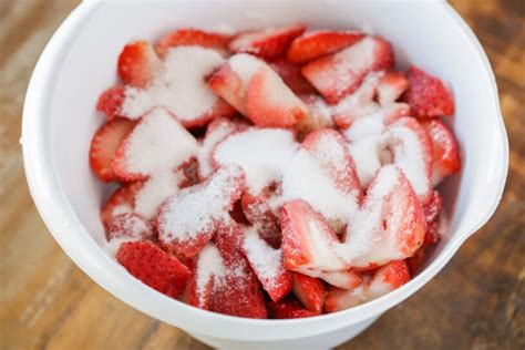 EASY Bisquick Strawberry Shortcake Recipe Lil Luna