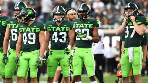 MSU football fans react to alternate uniforms