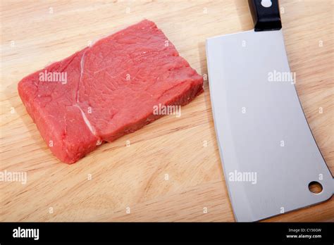 Meat Cleaver Chopping board Stock Photo - Alamy