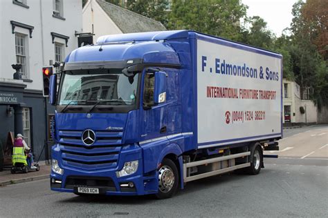 Edmondson Morecambe PO69 XCH Mercedes Actros In Brixham Flickr