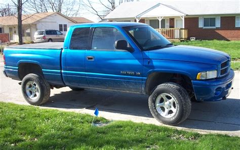 01 DODGE RAM 1500 QUAD For Sale