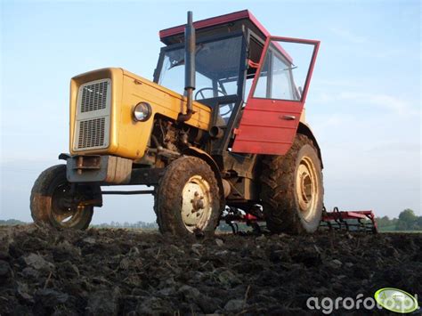 Foto Ciagnik Ursus C P Agregat Galeria Rolnicza Agrofoto