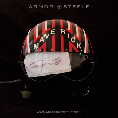 TOP GUN SIGNED HELMET TOM CRUISE MAVERICK AUTOGRAPHED FULL SCALE 1:1 ...