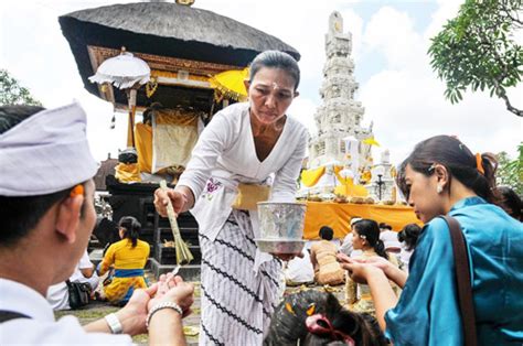 Makna Hari Raya Pagerwesi Umat Hindu Tanggal 26 Oktober 2022 Mambruks